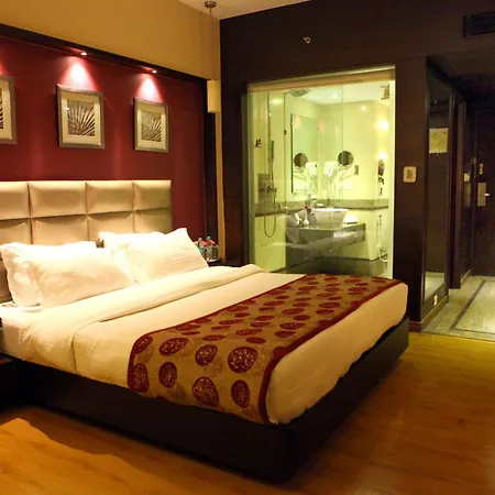 Lords Plaza Surat Hotel Exterior photo