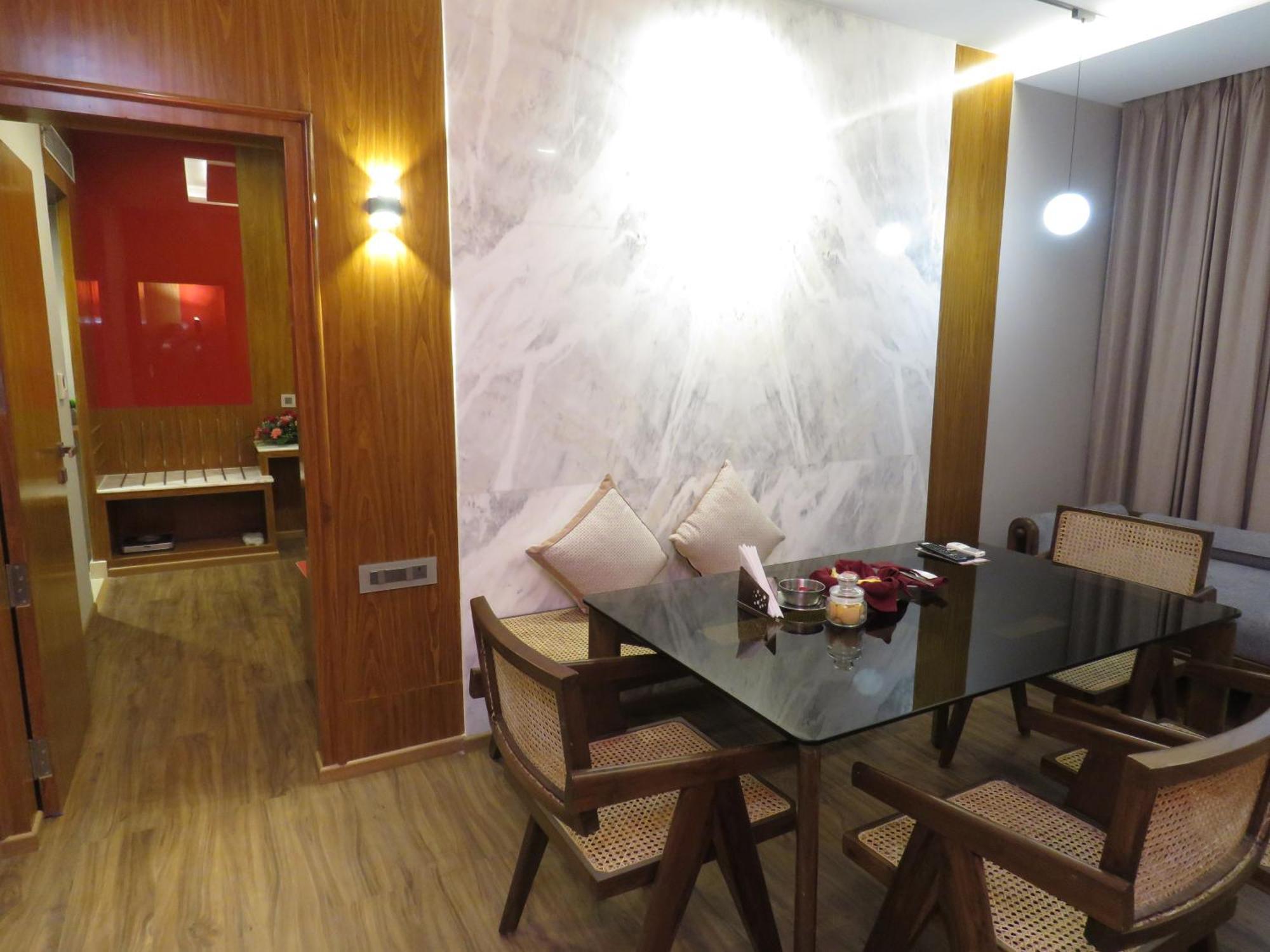 Lords Plaza 3*